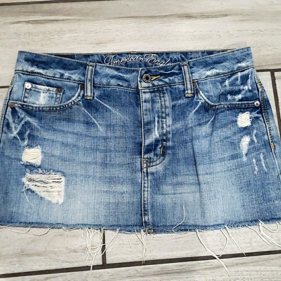 American Eagle Outfitters Dresses & Skirts - American Eagle Outfitters distressed skirt.